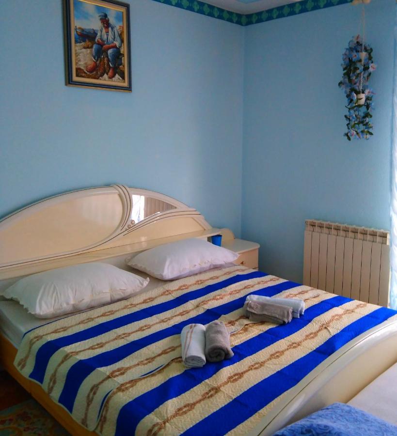 Apartments Vesna Kampor Luaran gambar