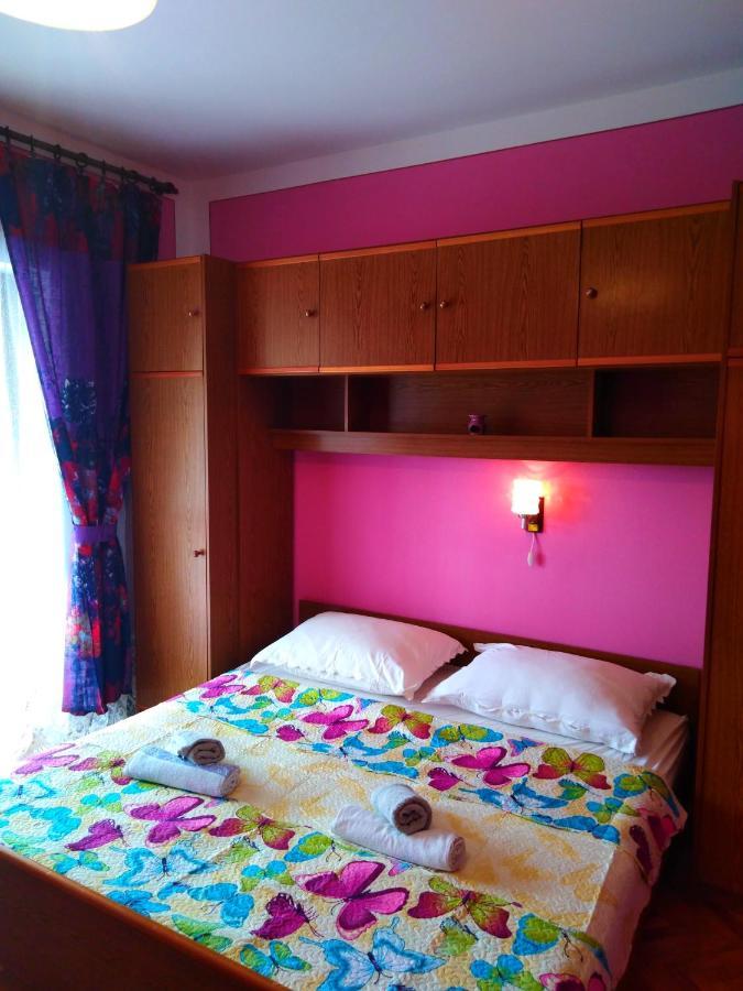 Apartments Vesna Kampor Luaran gambar
