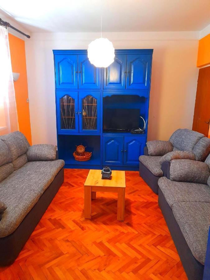 Apartments Vesna Kampor Luaran gambar