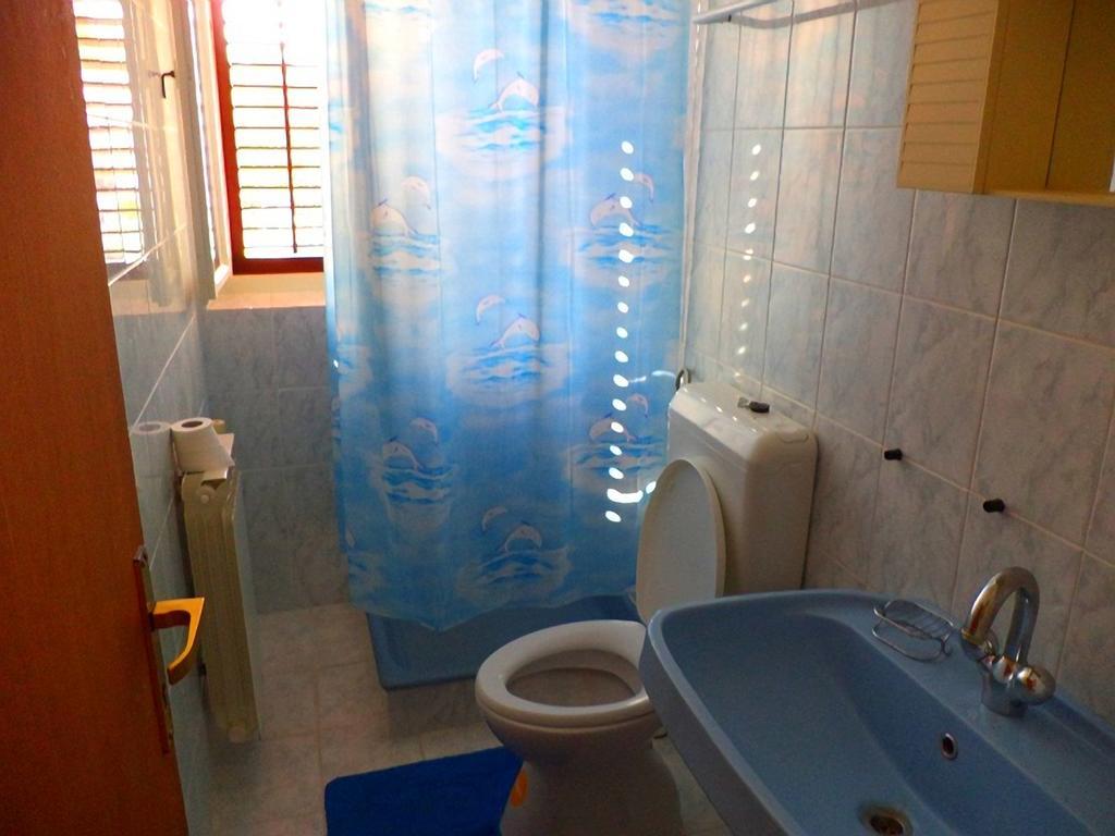 Apartments Vesna Kampor Luaran gambar