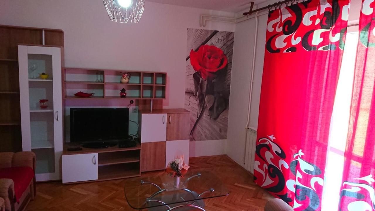 Apartments Vesna Kampor Luaran gambar